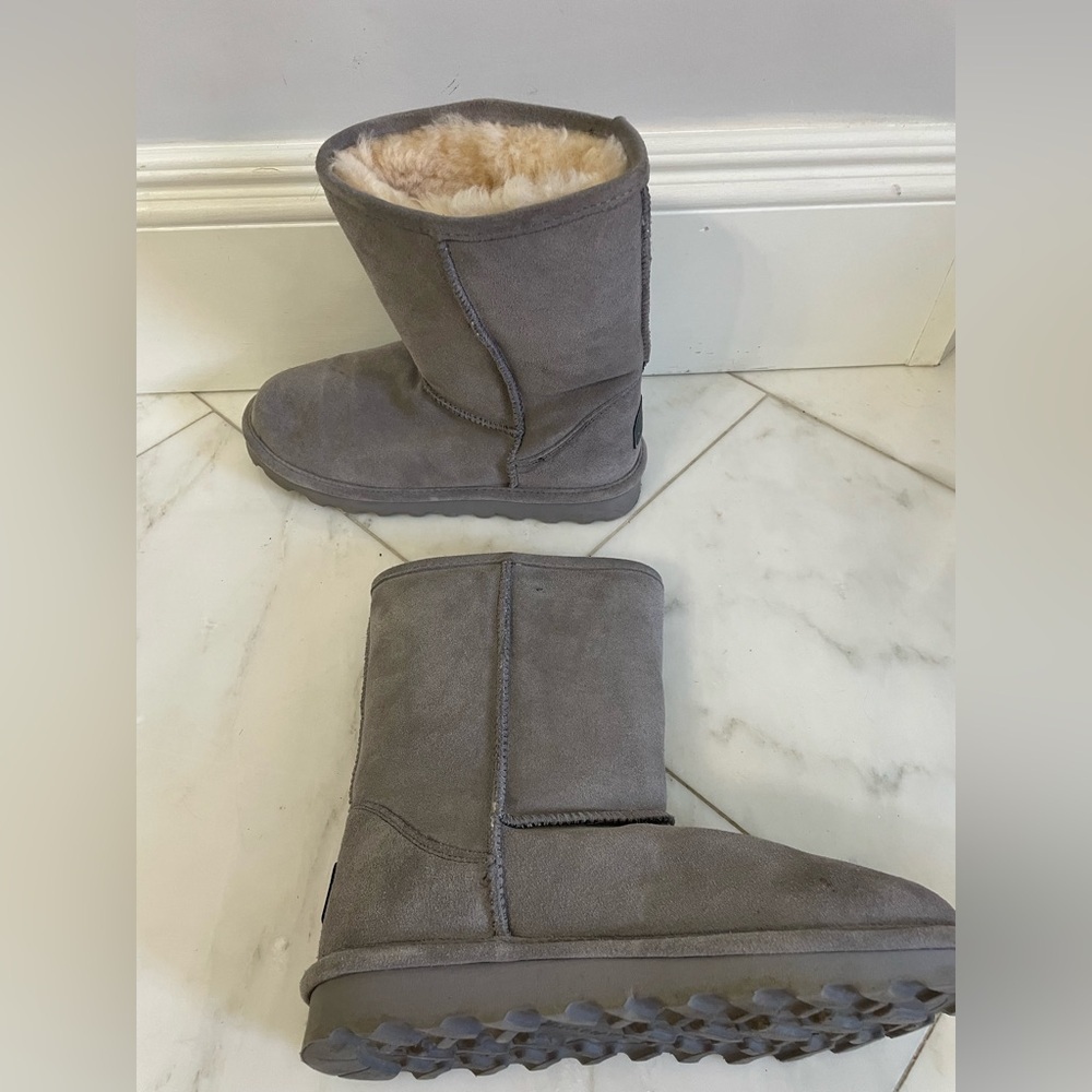 BearPaw, women’s size 10 gray sheepskin suede leather fleece line comfort boots - Picture 7 of 15